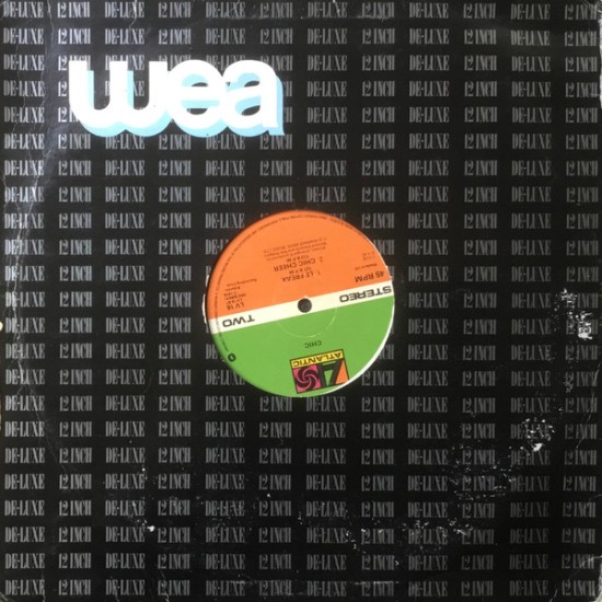 Chic – I Want Your Love / Le Freak / Chic Cheer (Vinyl, 12", 45 RPM, Single, Stereo, WEA Pressing) - Image 2